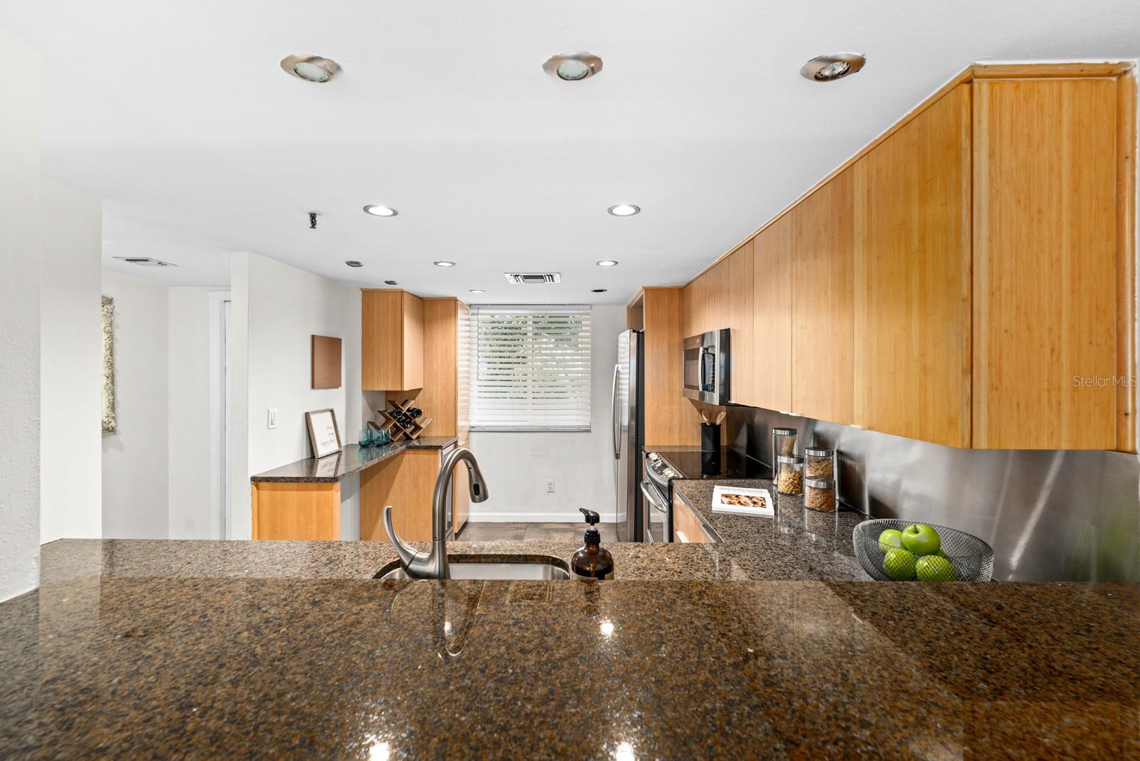 Image 7 of 31 For 201 Laurel Street 310