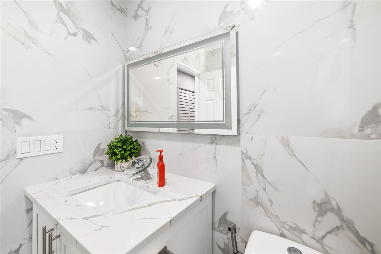 Image 31 of 58 For 6519 Dovewood Place