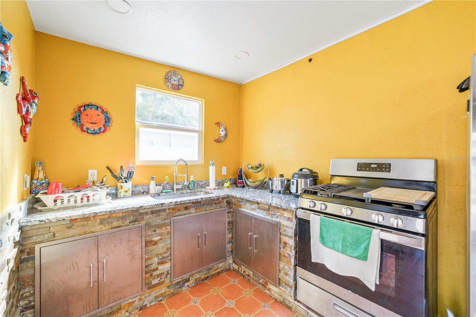 Image 37 of 58 For 6519 Dovewood Place