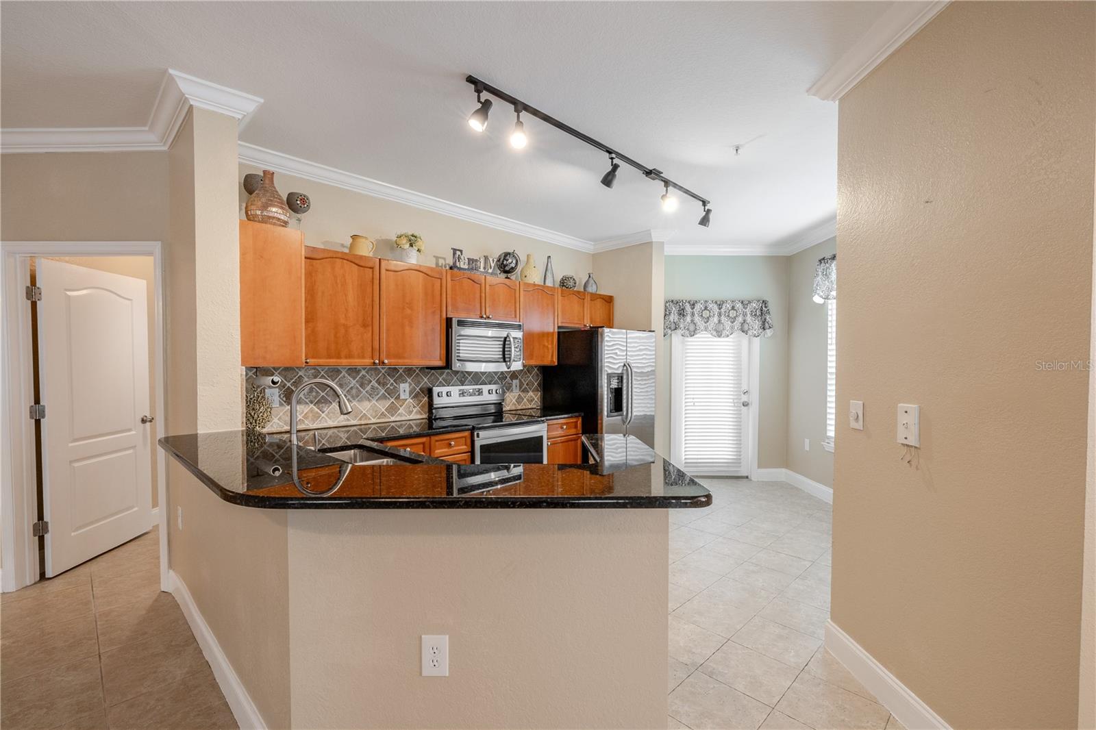 Image 7 of 61 For 2749 Via Cipriani  1010b