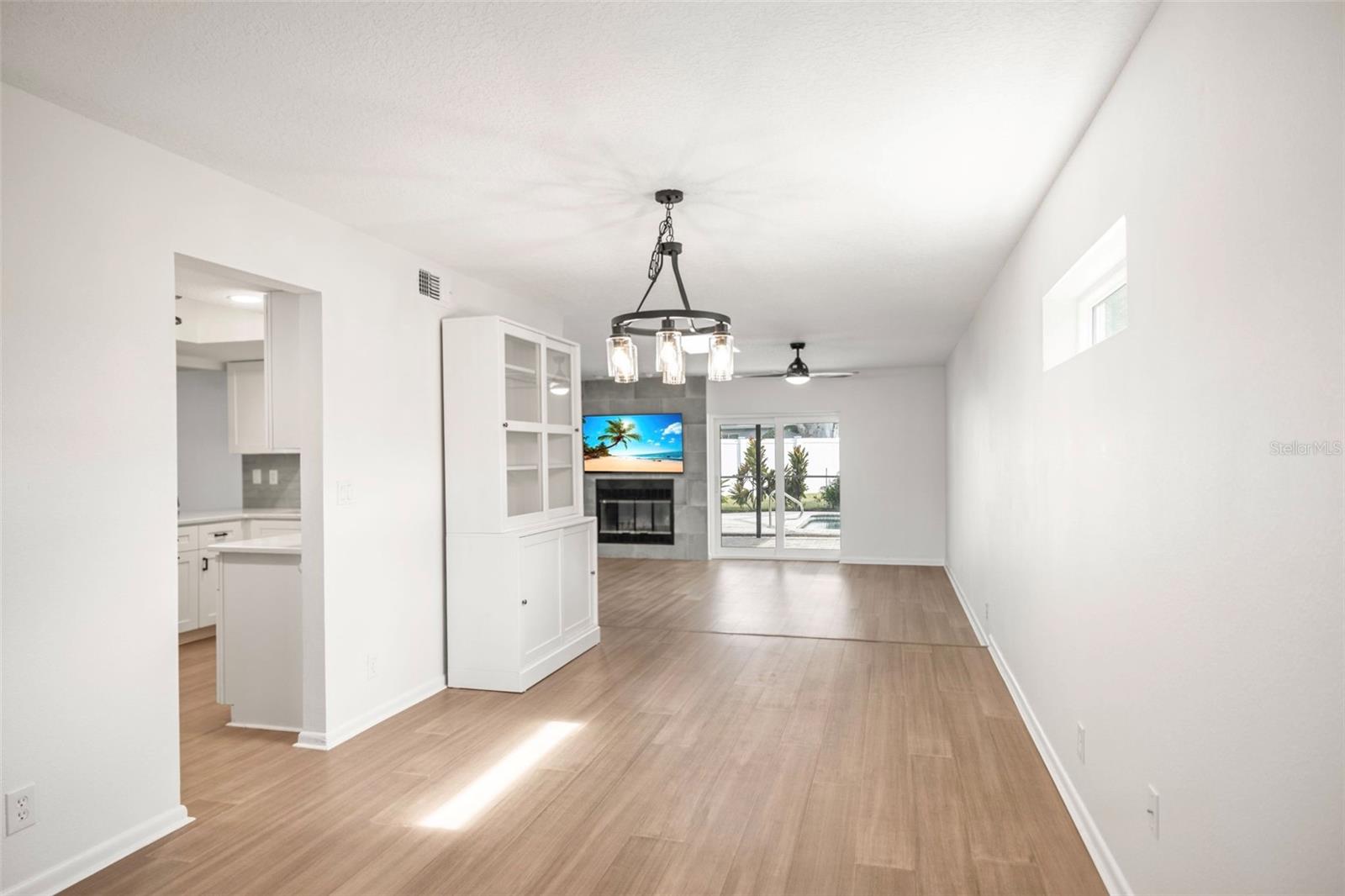 Image 17 of 55 For 1869 Marla Court