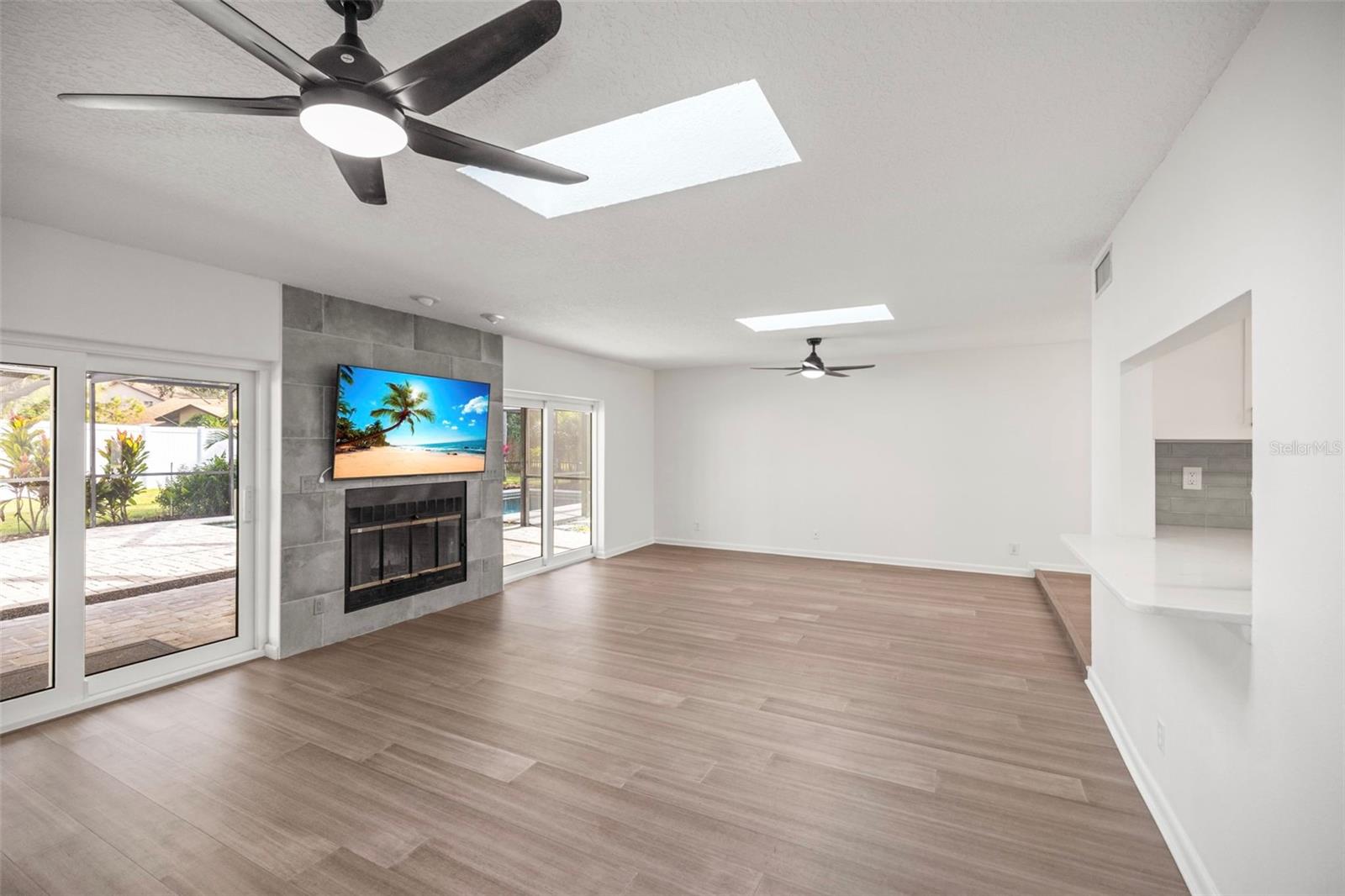 Image 21 of 55 For 1869 Marla Court