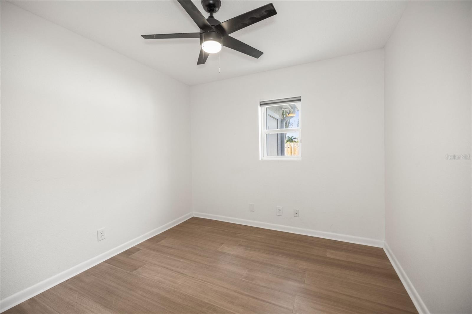 Image 39 of 55 For 1869 Marla Court