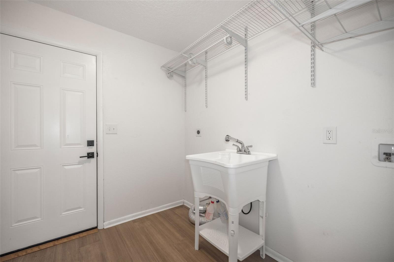 Image 44 of 55 For 1869 Marla Court