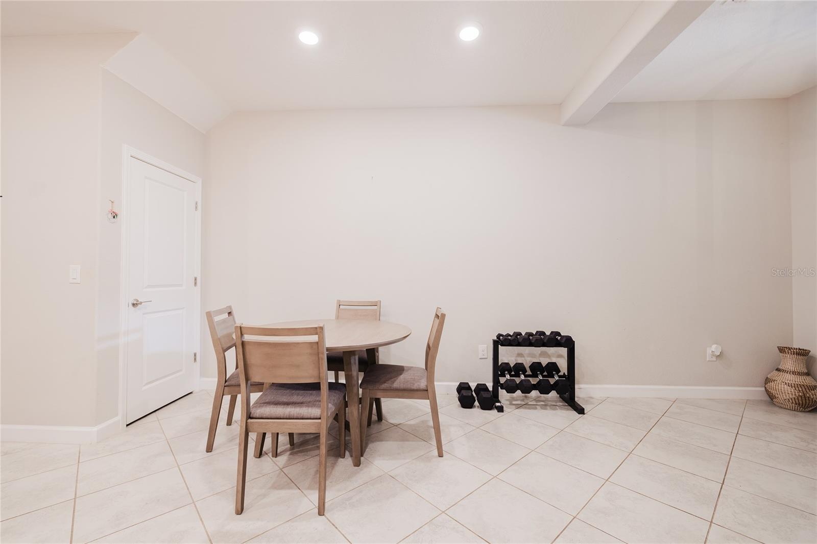 Image 22 of 42 For 6625 Citrus Creek Lane N-a