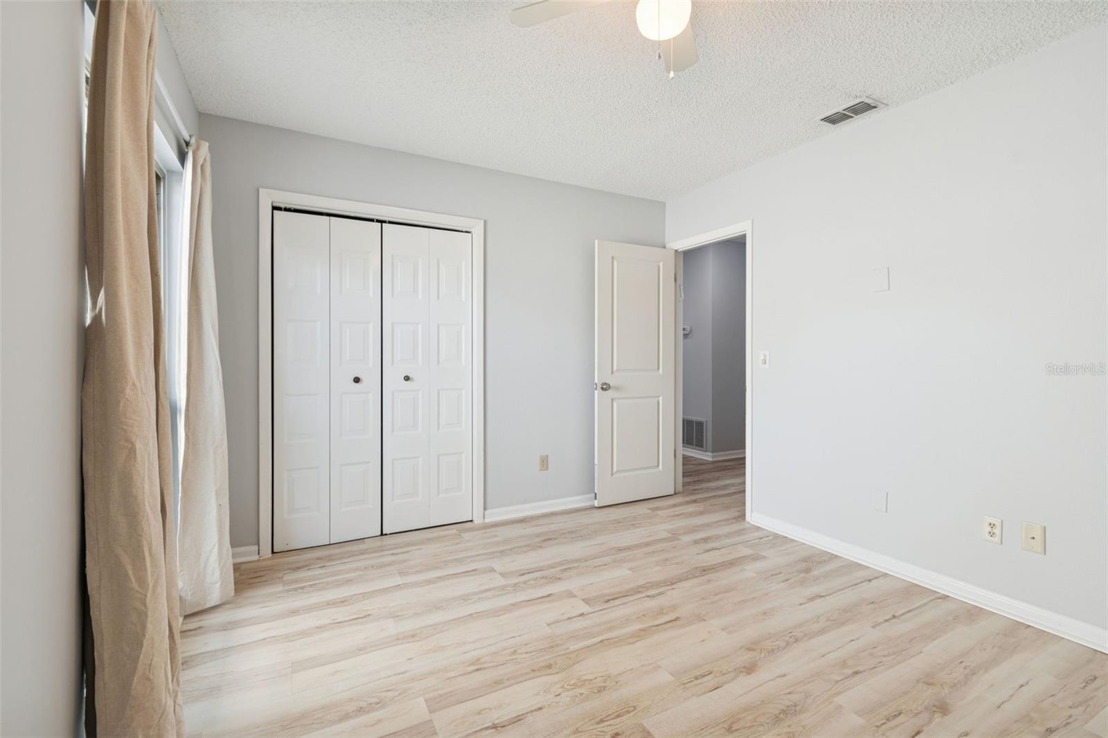 Image 19 of 44 For 4720 Heath Avenue