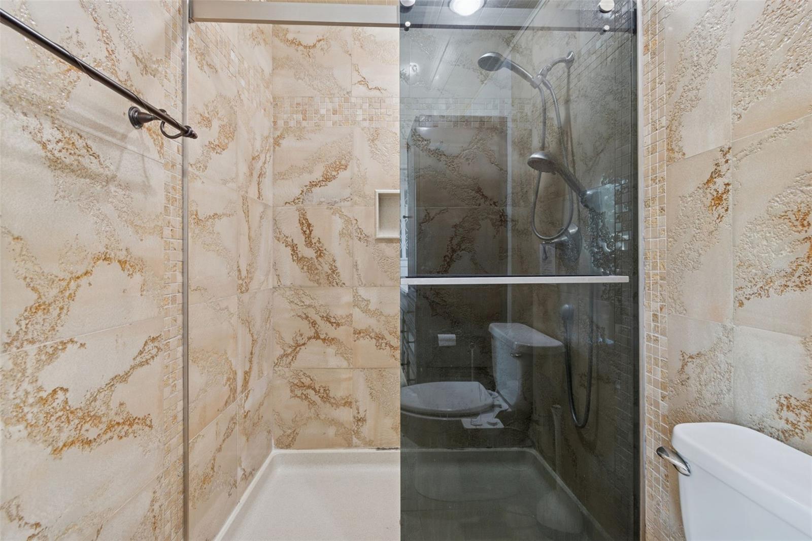 Image 25 of 44 For 4720 Heath Avenue