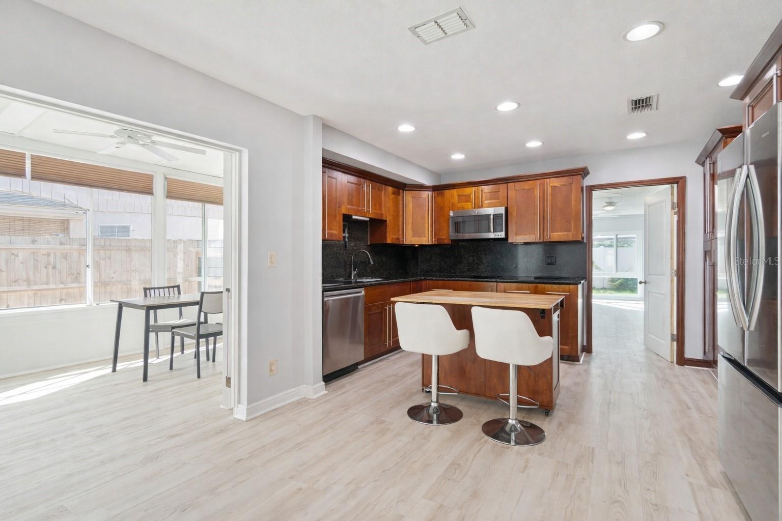 Image 27 of 44 For 4720 Heath Avenue