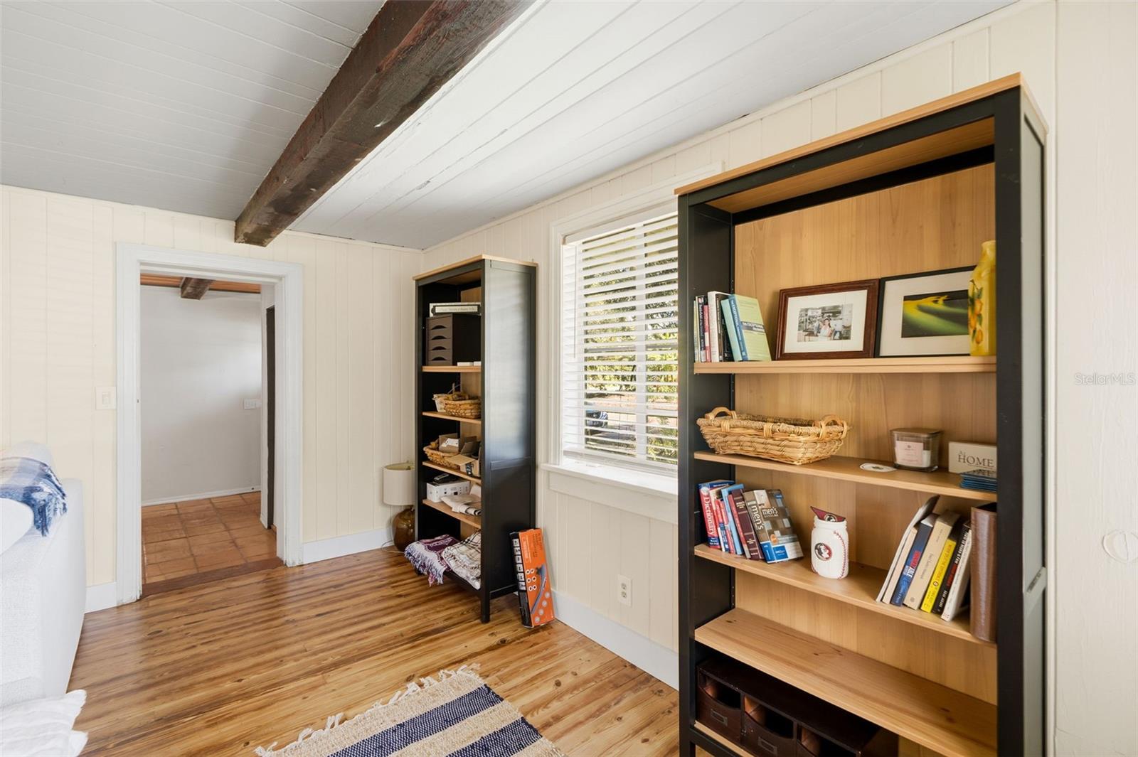 Image 19 of 59 For 4701 3rd Avenue S