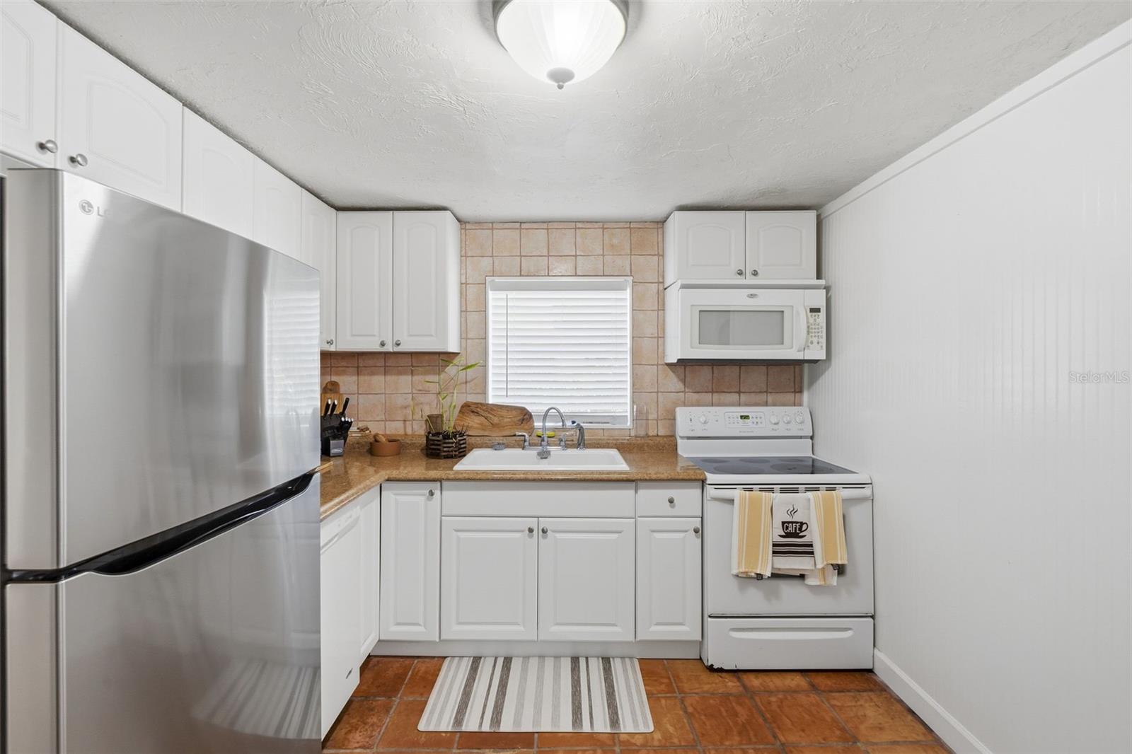 Image 27 of 59 For 4701 3rd Avenue S