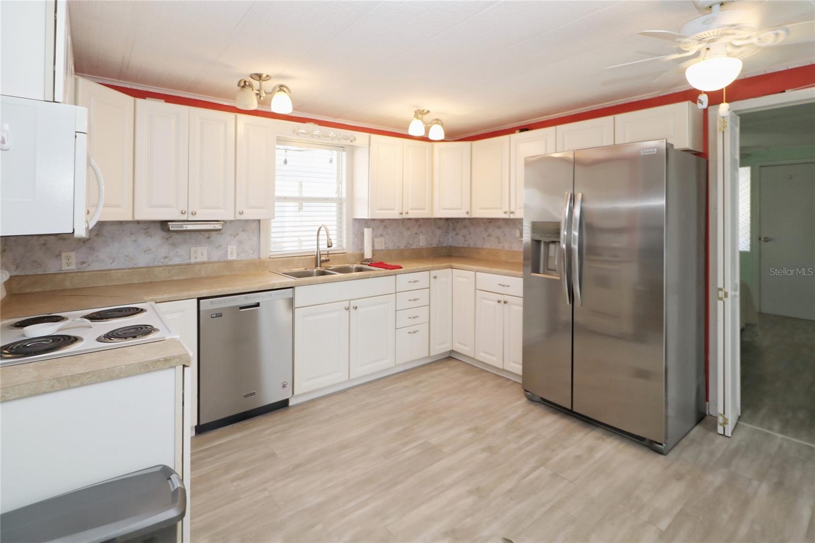 Image 4 of 20 For 107 Saint Johns Way