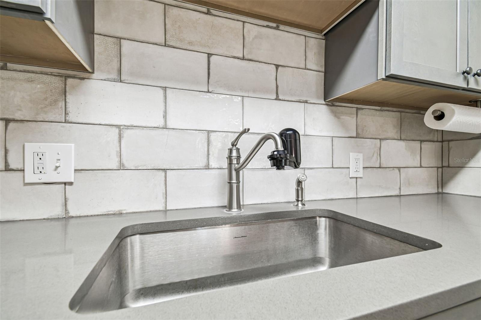 Image 7 of 21 For 13691 Orange Sunset Drive 201