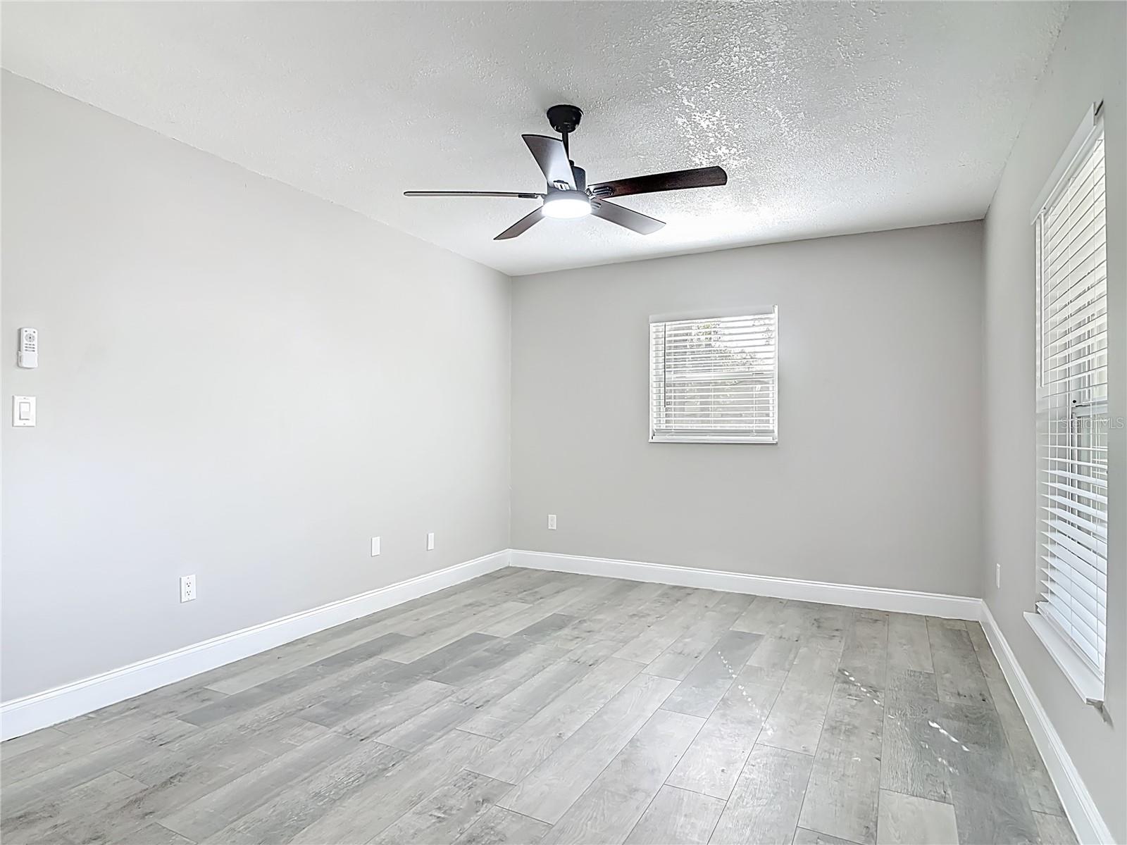 Image 21 of 38 For 31440 Prestwick Avenue