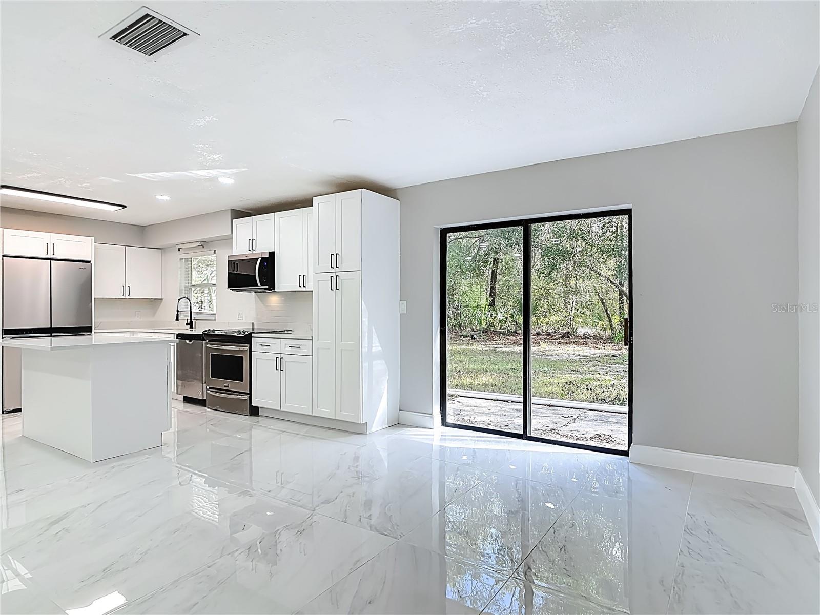 Image 4 of 38 For 31440 Prestwick Avenue