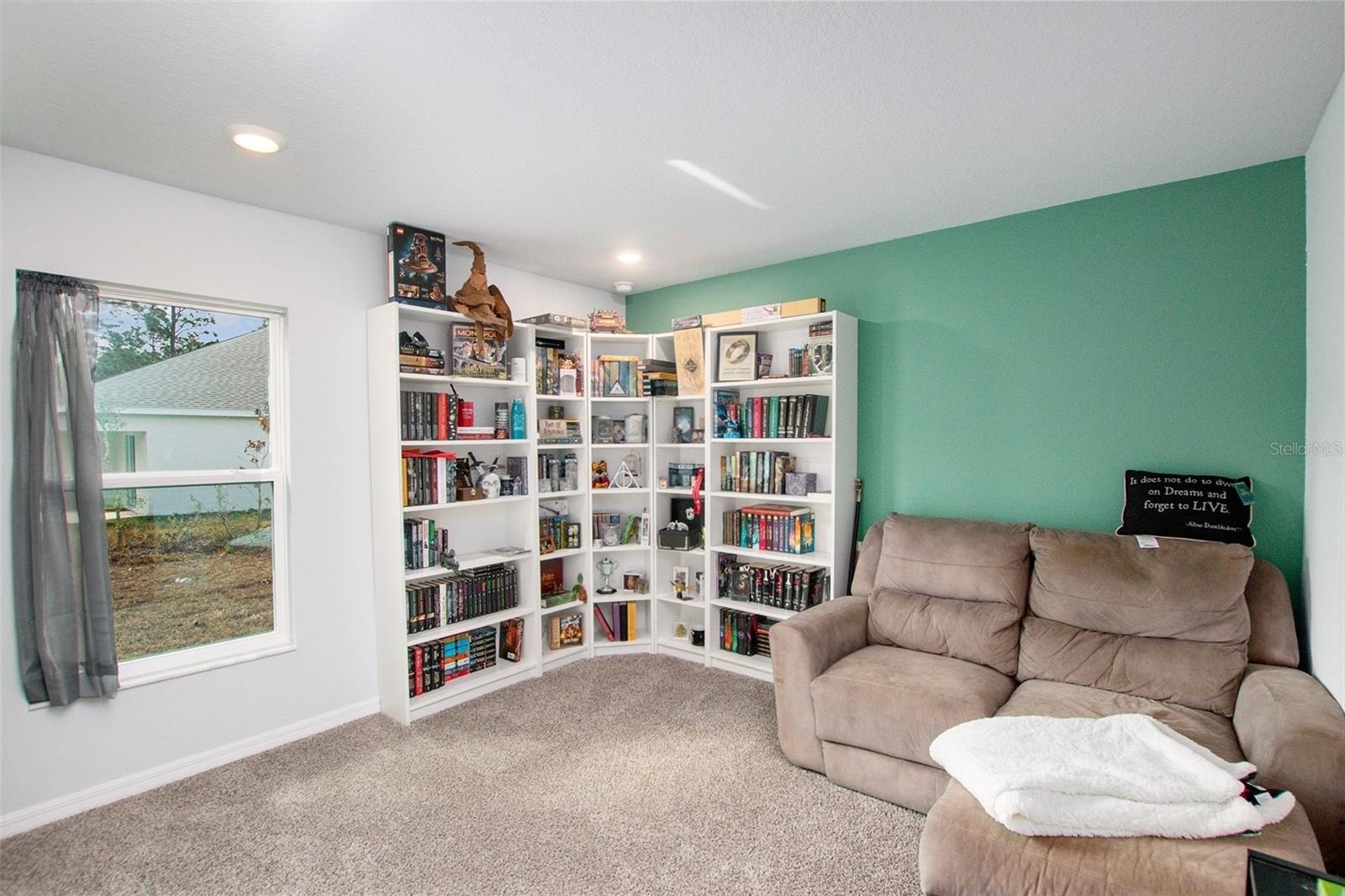 Image 12 of 12 For 128 Cypress Boulevard E