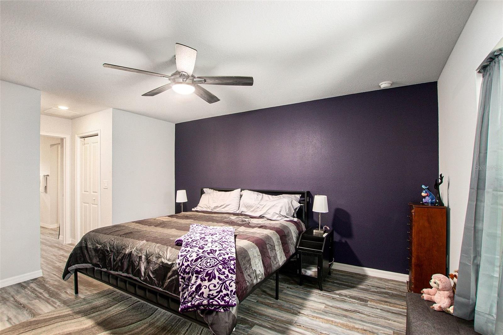 Image 17 of 31 For 128 Cypress Boulevard E