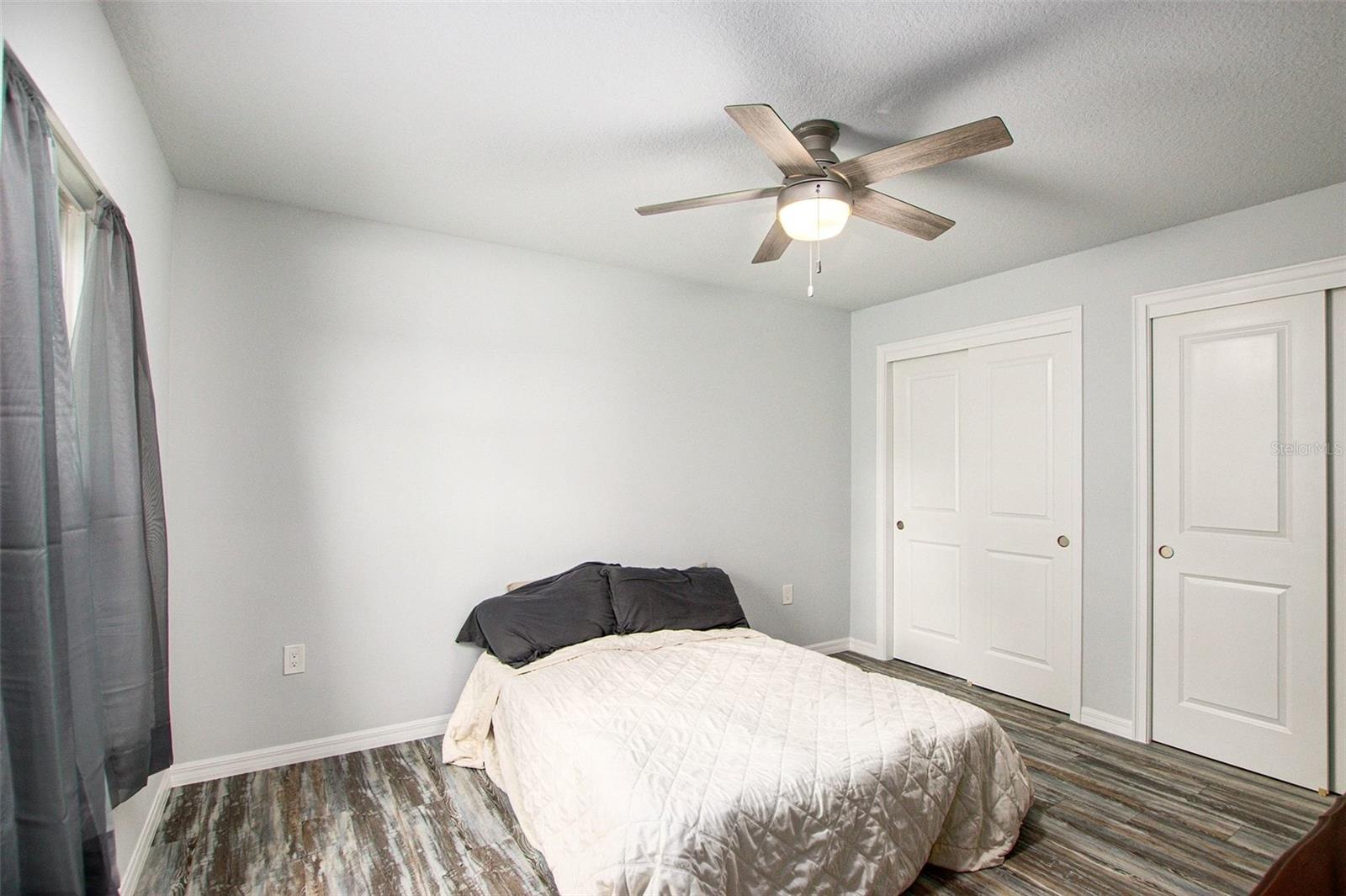 Image 21 of 31 For 128 Cypress Boulevard E