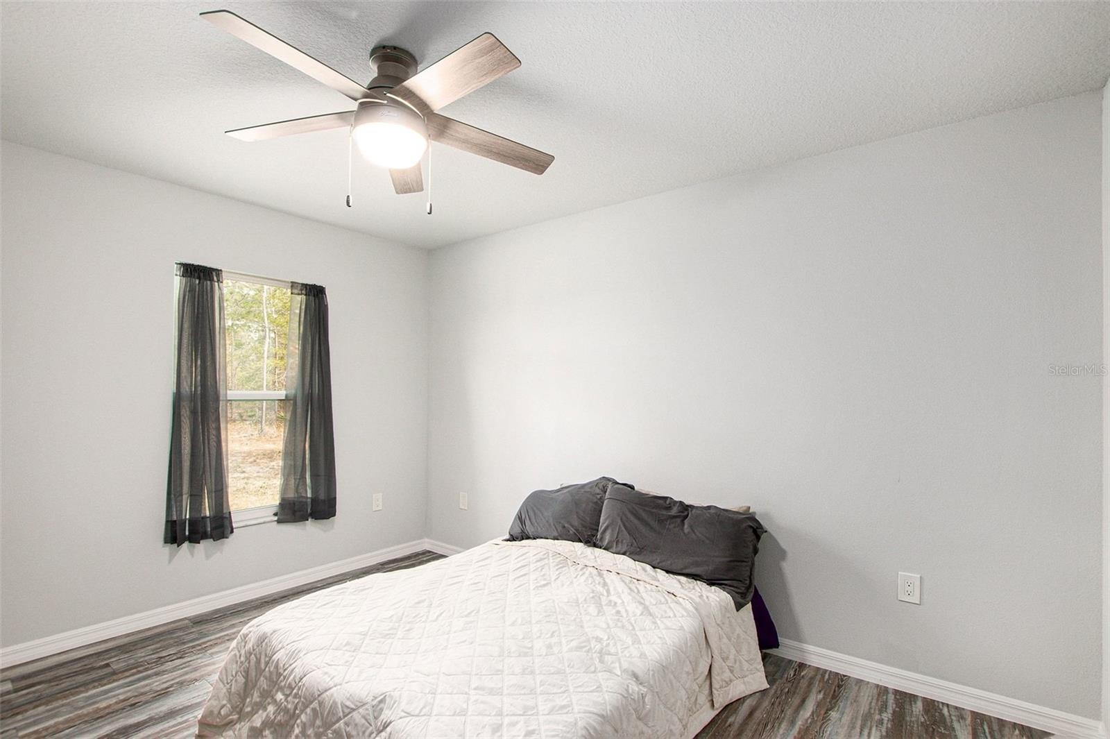 Image 22 of 31 For 128 Cypress Boulevard E