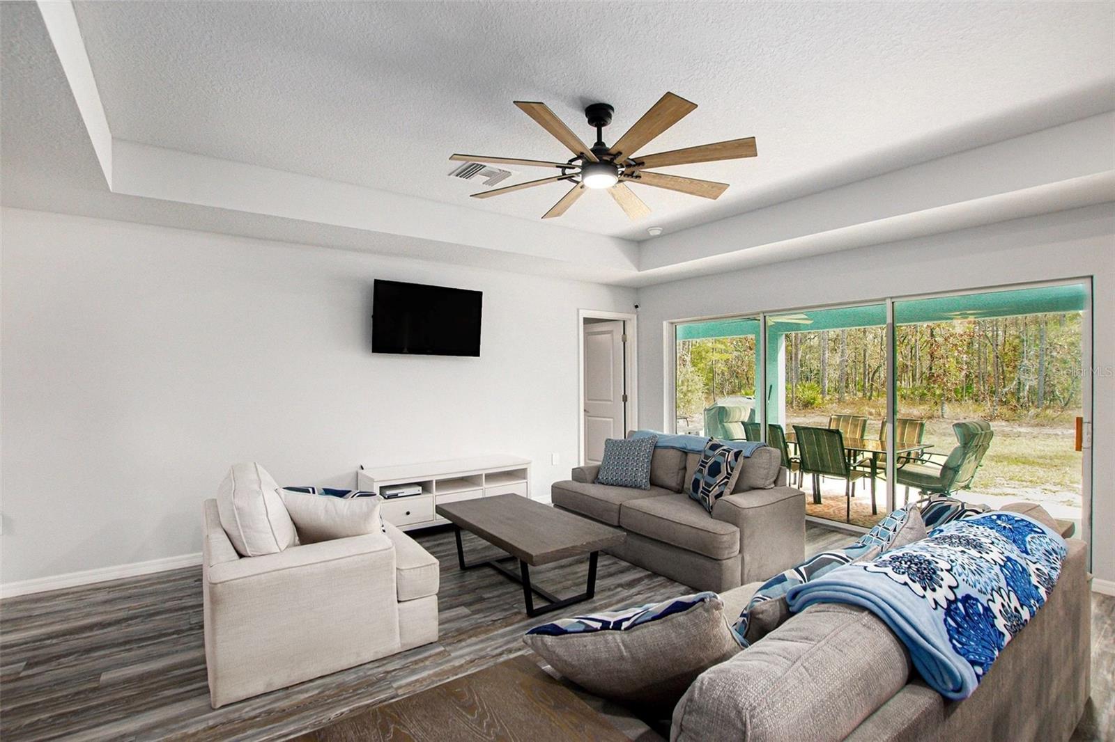 Image 6 of 12 For 128 Cypress Boulevard E