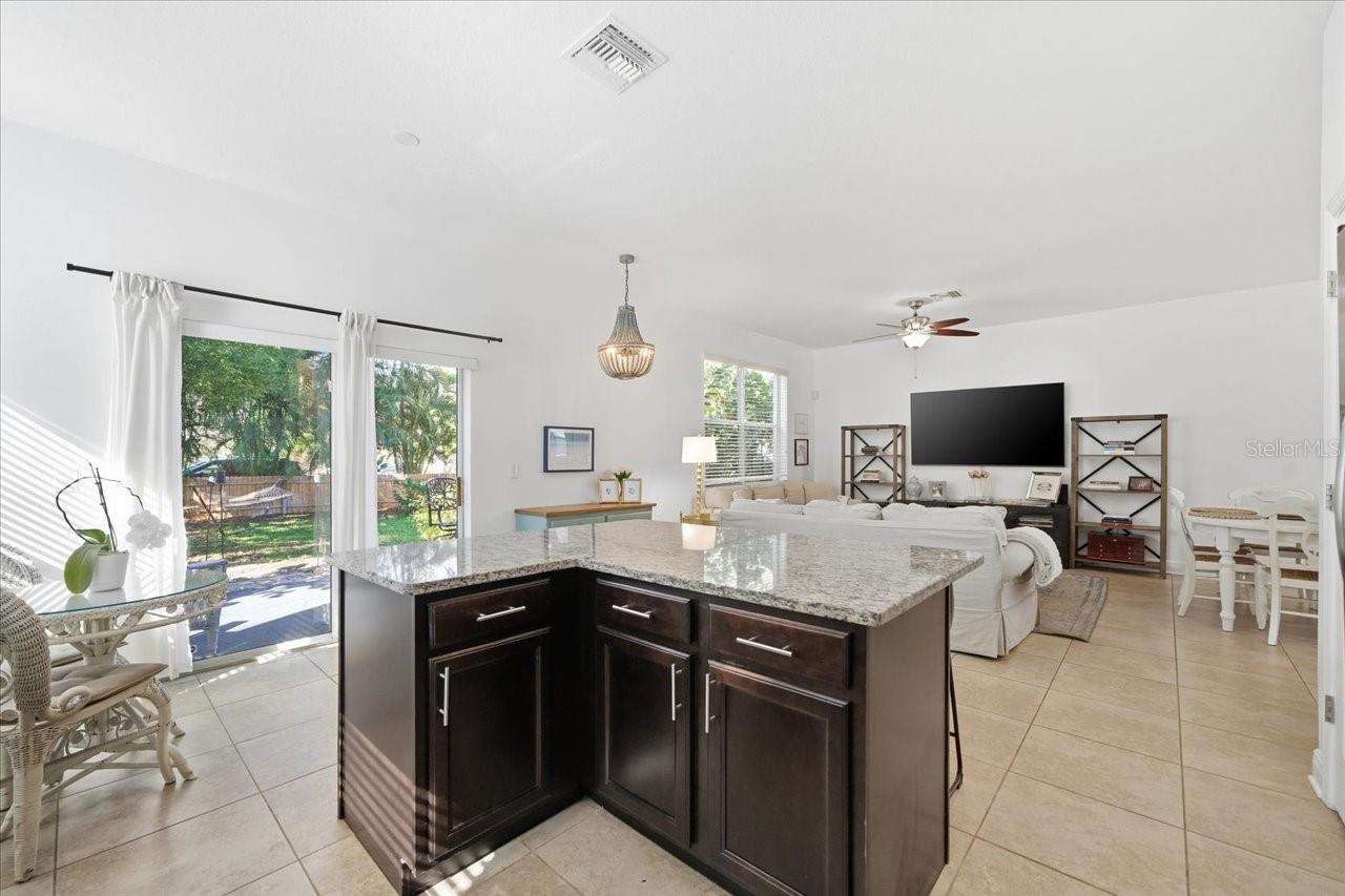 Image 14 of 33 For 12330 Rome Avenue