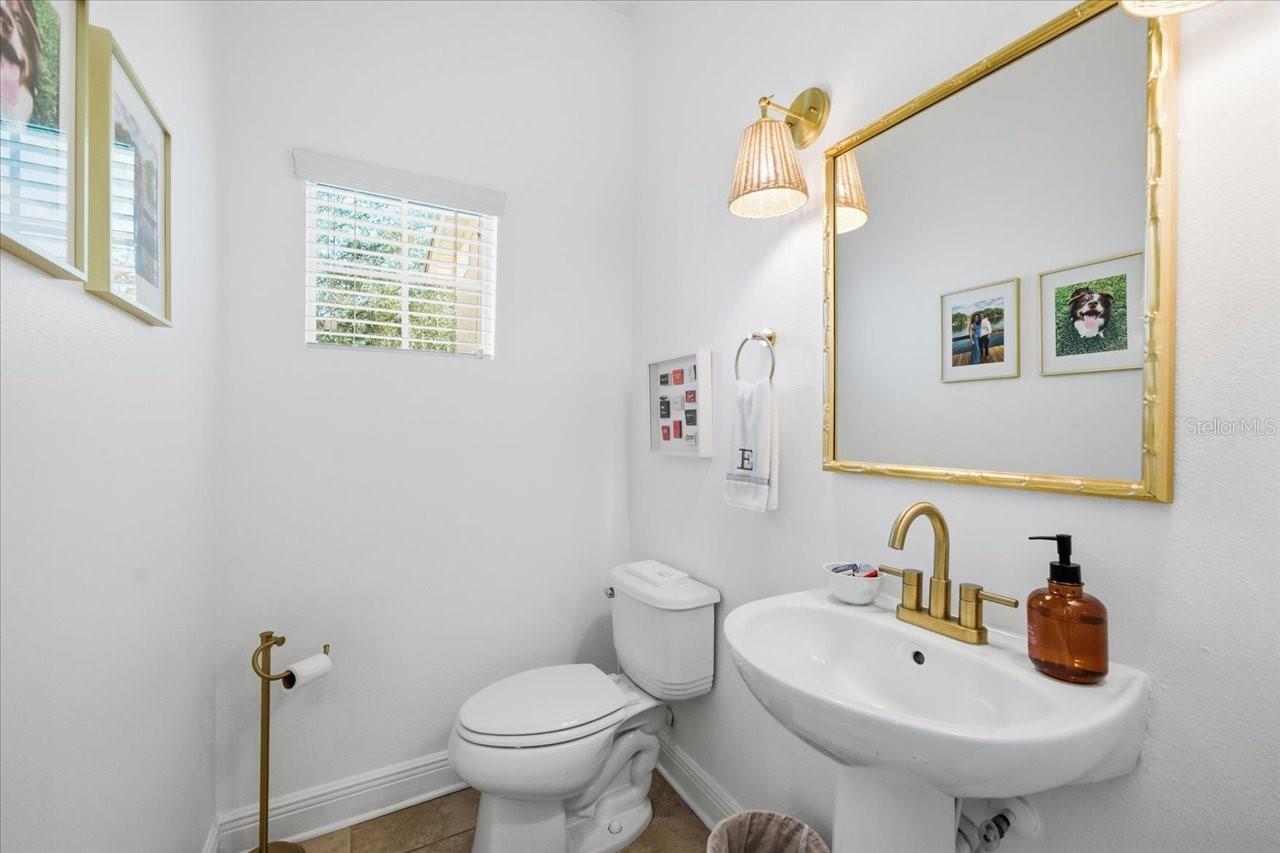 Image 16 of 33 For 12330 Rome Avenue