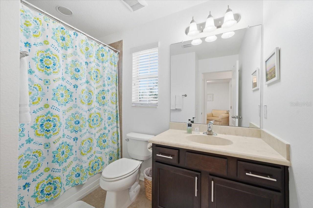 Image 26 of 33 For 12330 Rome Avenue