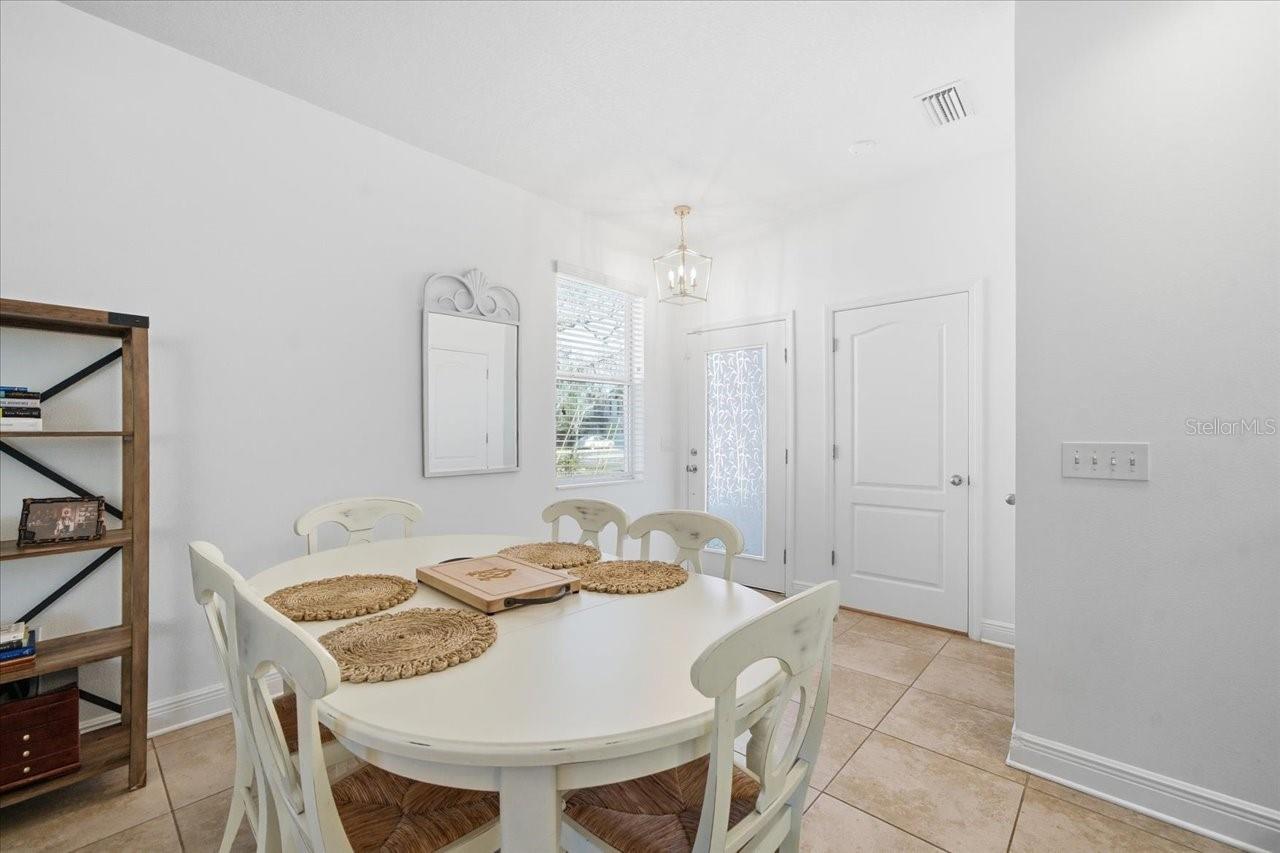 Image 8 of 33 For 12330 Rome Avenue