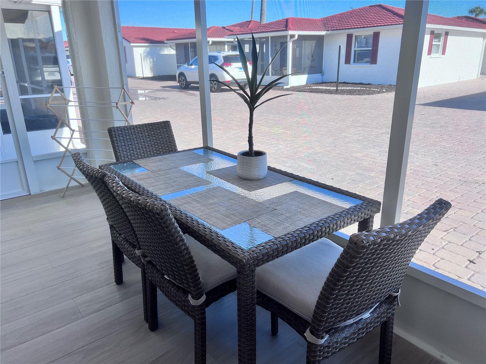 Image 8 of 22 For 6154 Midnight Pass Road A11