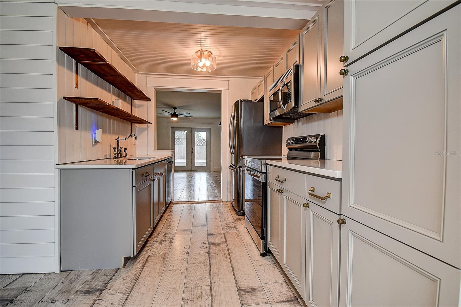 Image 10 of 57 For 7190 64th Way N