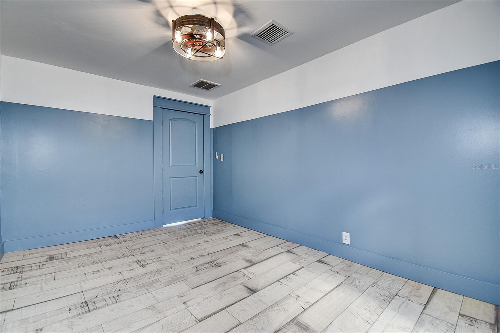 Image 27 of 57 For 7190 64th Way N