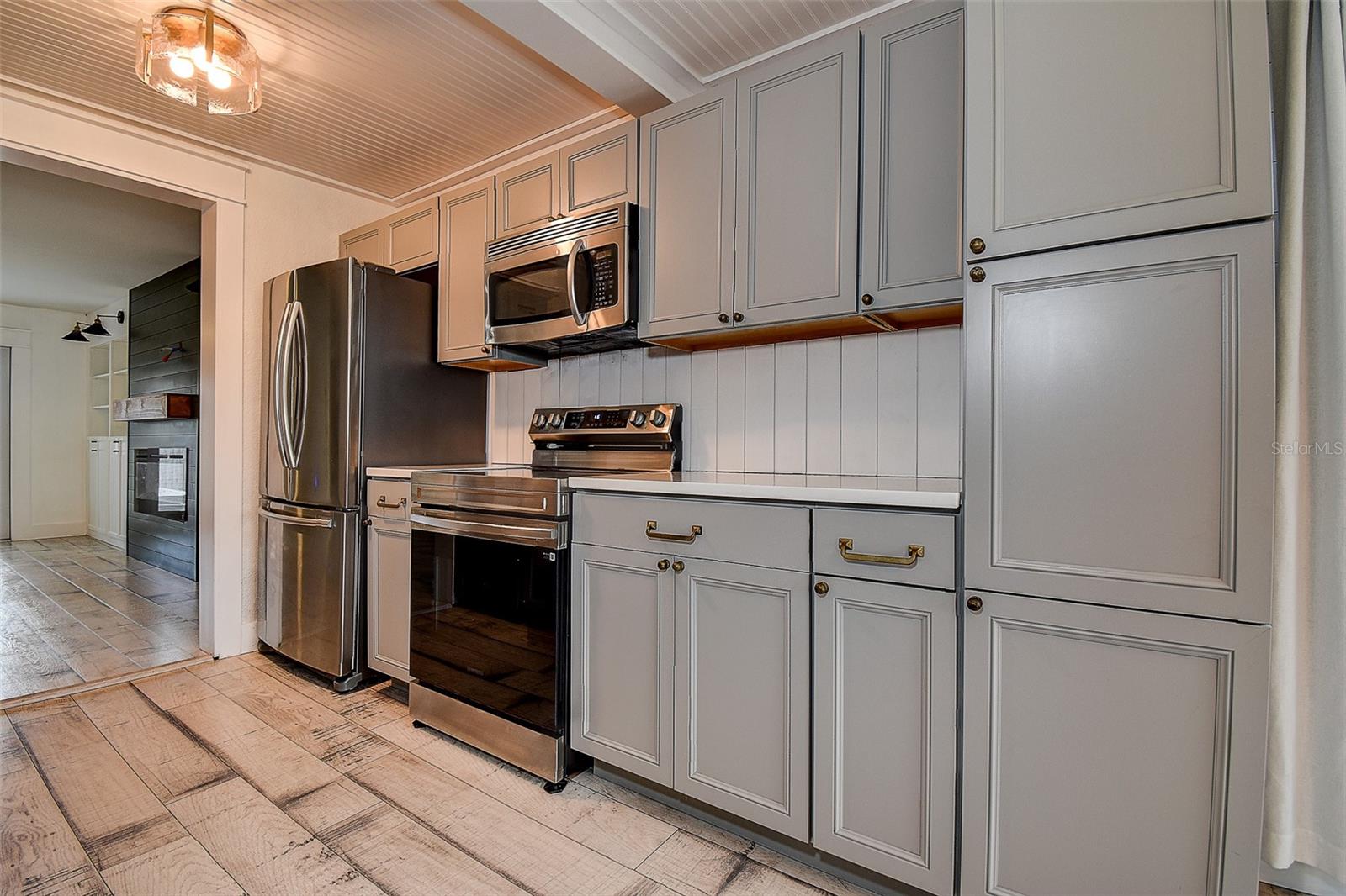 Image 8 of 57 For 7190 64th Way N