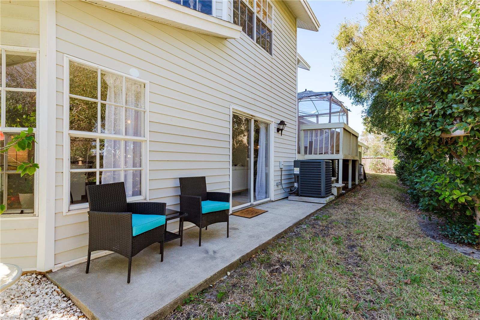 Image 34 of 52 For 11722 Currie Lane D1