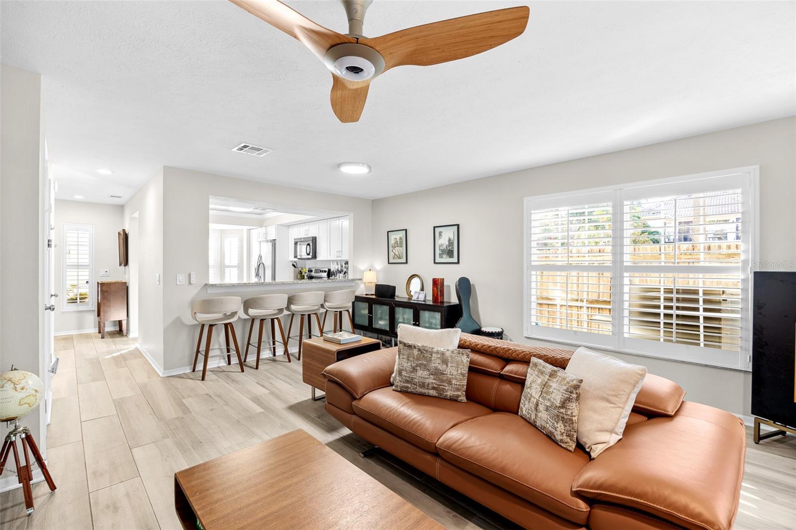 Image 15 of 31 For 5300 Bayshore Boulevard A1