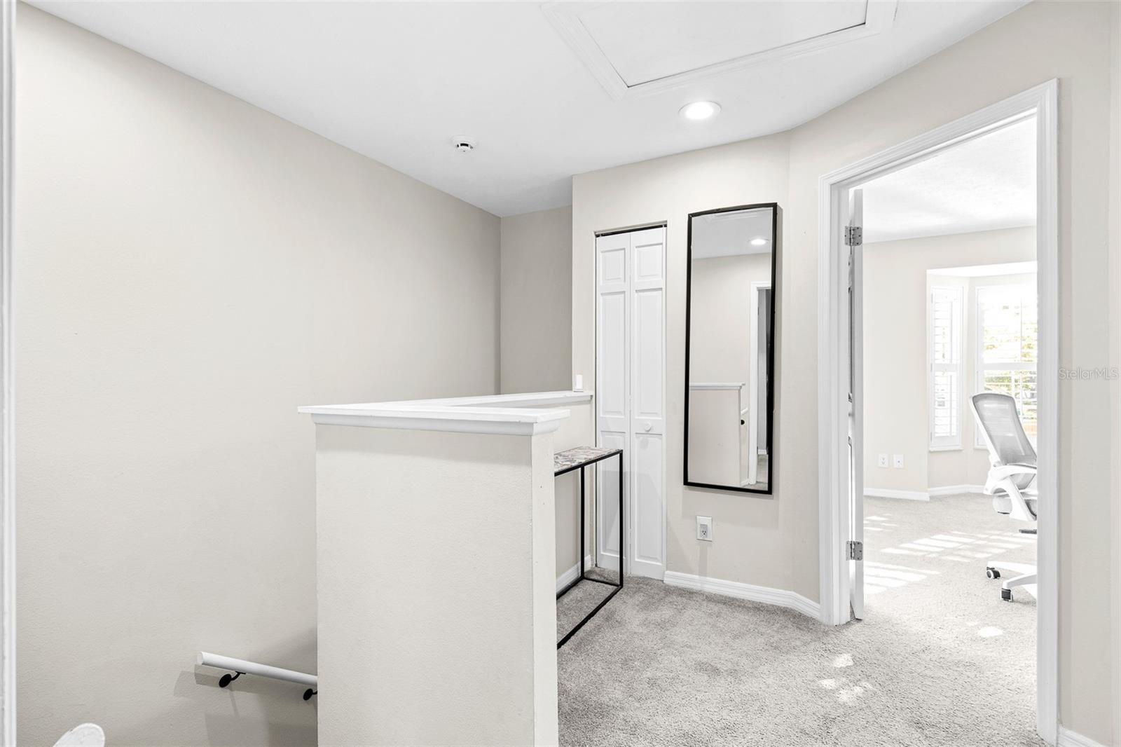 Image 17 of 31 For 5300 Bayshore Boulevard A1