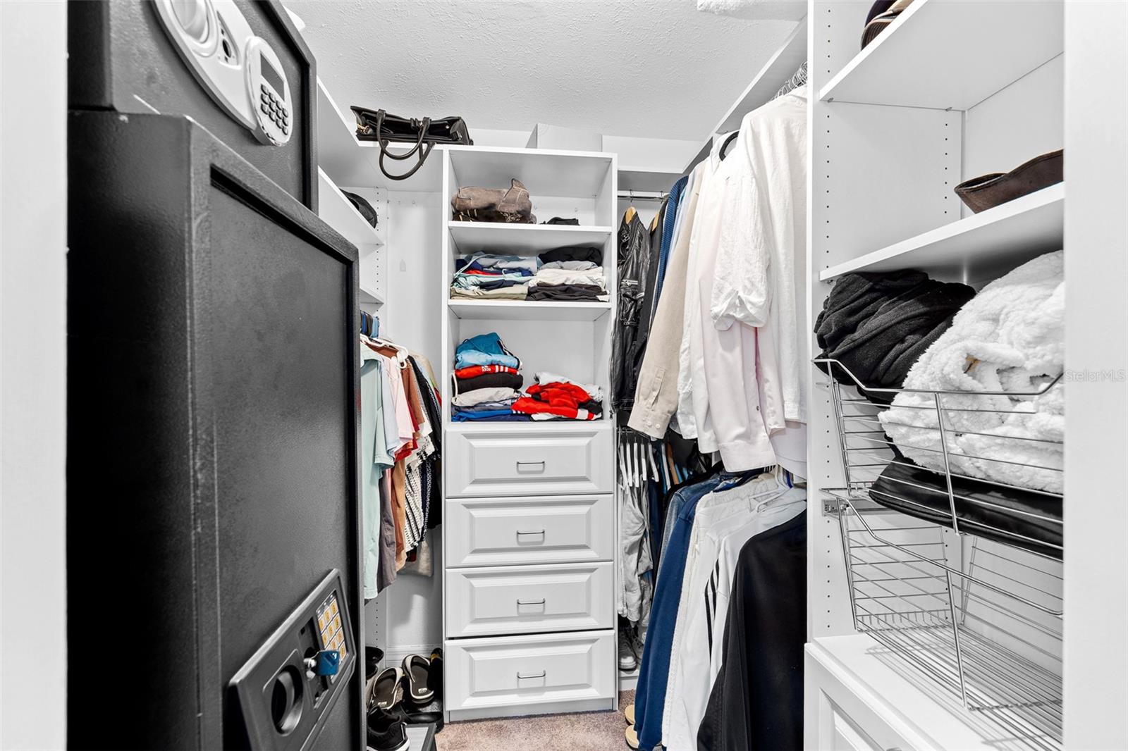 Image 21 of 31 For 5300 Bayshore Boulevard A1