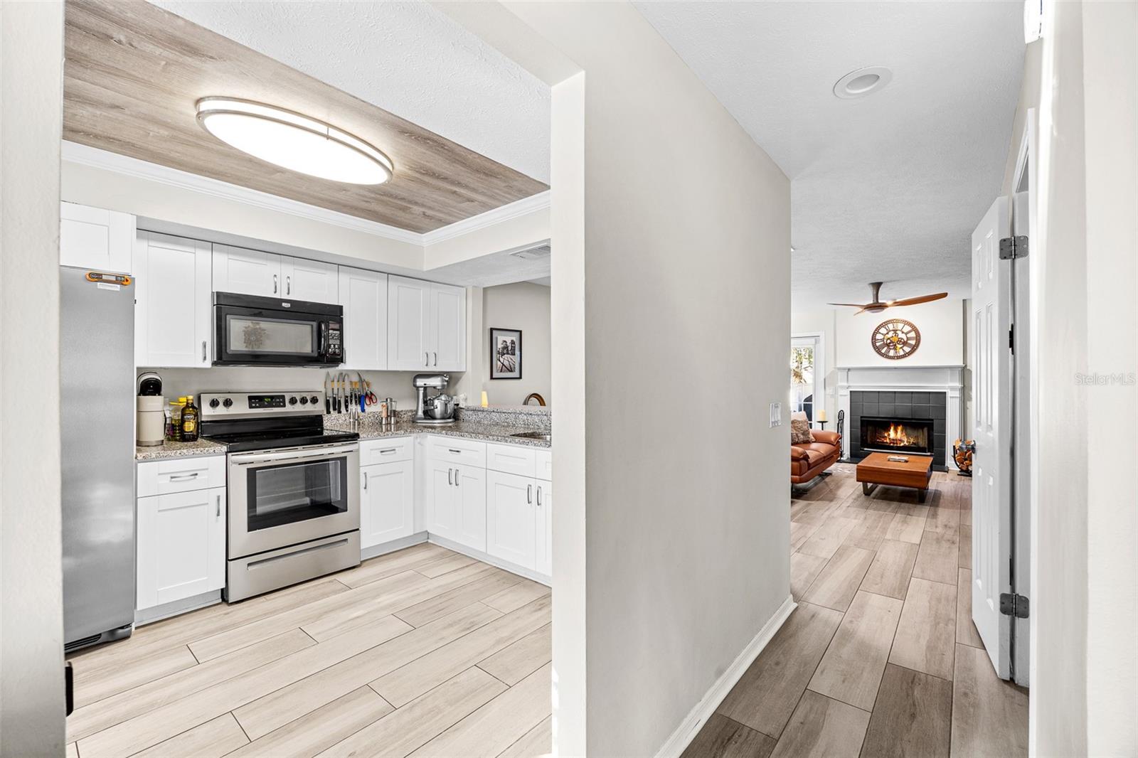 Image 5 of 31 For 5300 Bayshore Boulevard A1