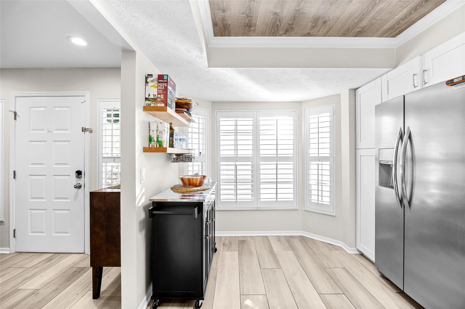 Image 7 of 31 For 5300 Bayshore Boulevard A1