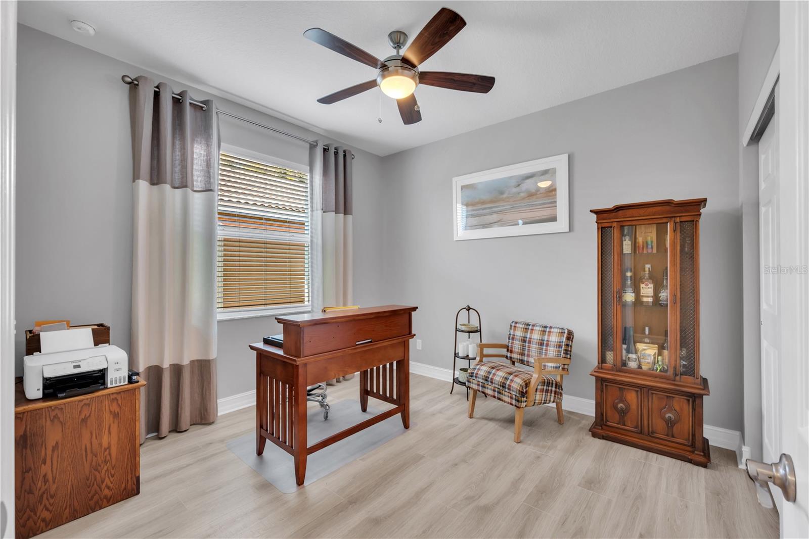 Image 20 of 40 For 15814 Aurora Lake Circle