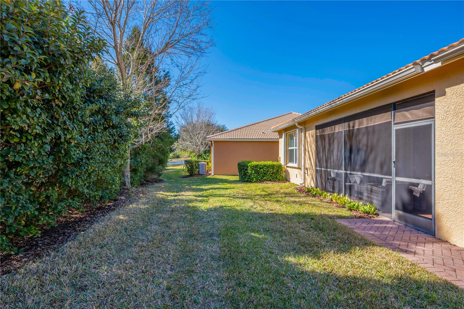 Image 24 of 40 For 15814 Aurora Lake Circle