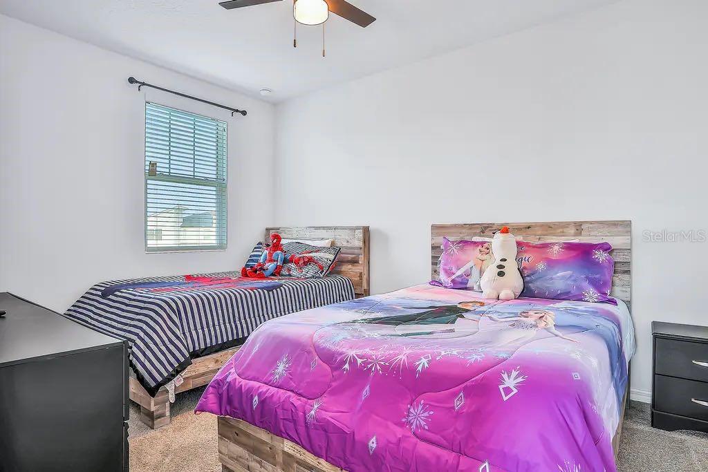 Image 13 of 37 For 8906 Caroline Bay Court