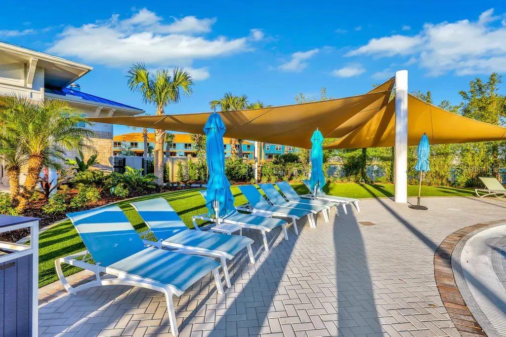 Image 33 of 37 For 8906 Caroline Bay Court