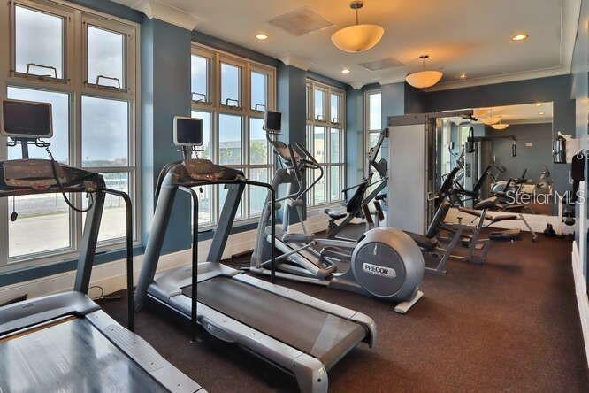 Image 13 of 15 For 1227 Madison Street 601