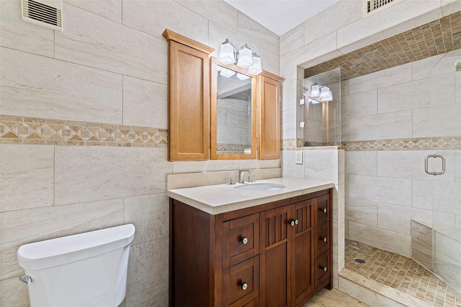 Image 16 of 33 For 12592 Capri Circle 6