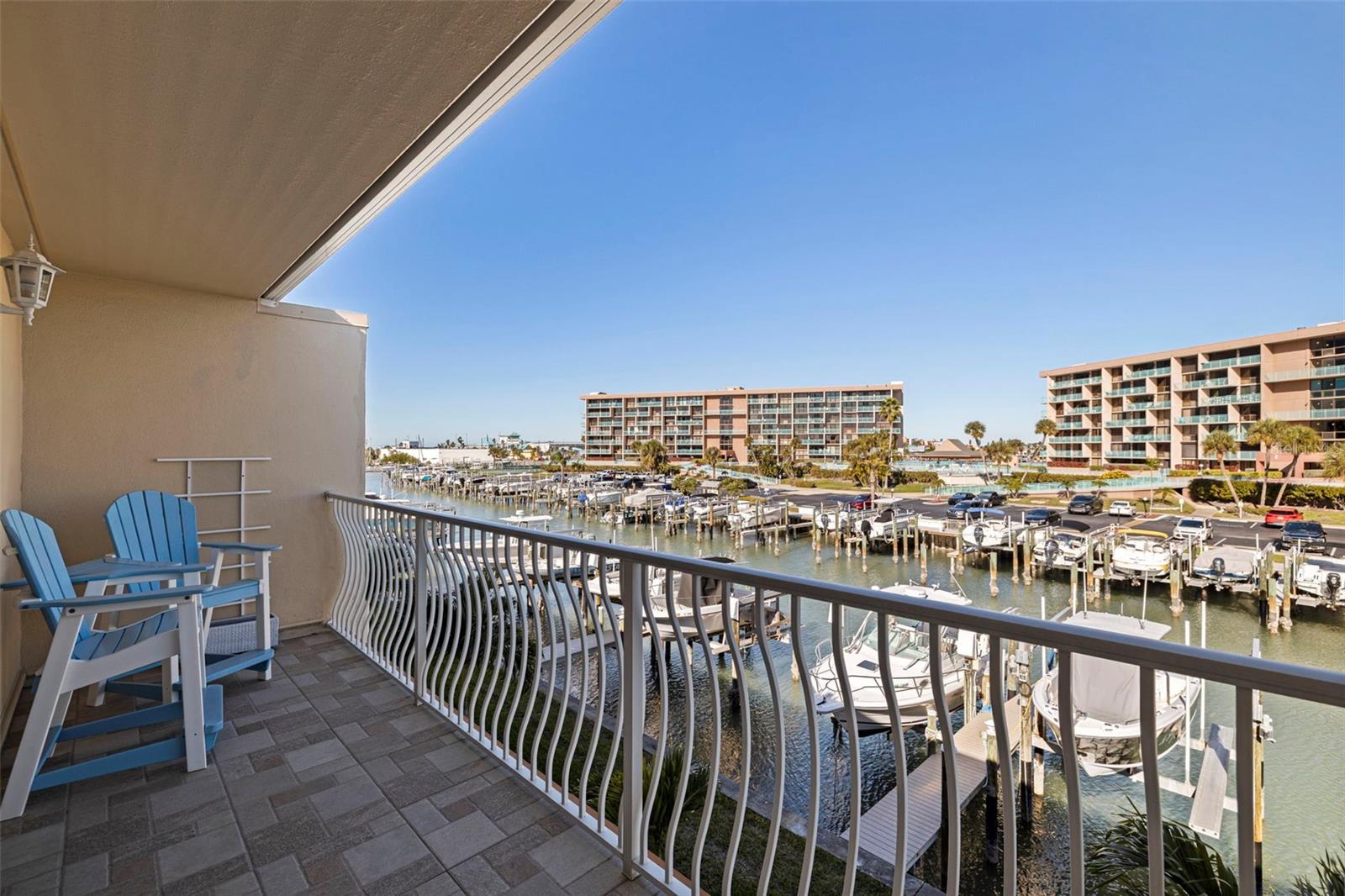 Image 17 of 33 For 12592 Capri Circle 6