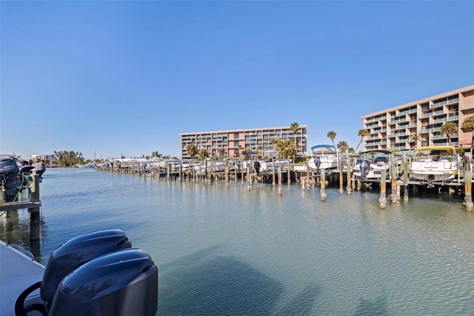 Image 29 of 33 For 12592 Capri Circle 6