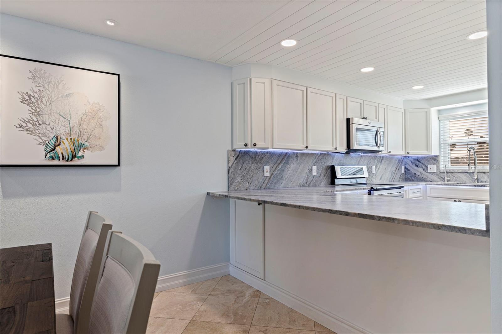 Image 6 of 33 For 12592 Capri Circle 6