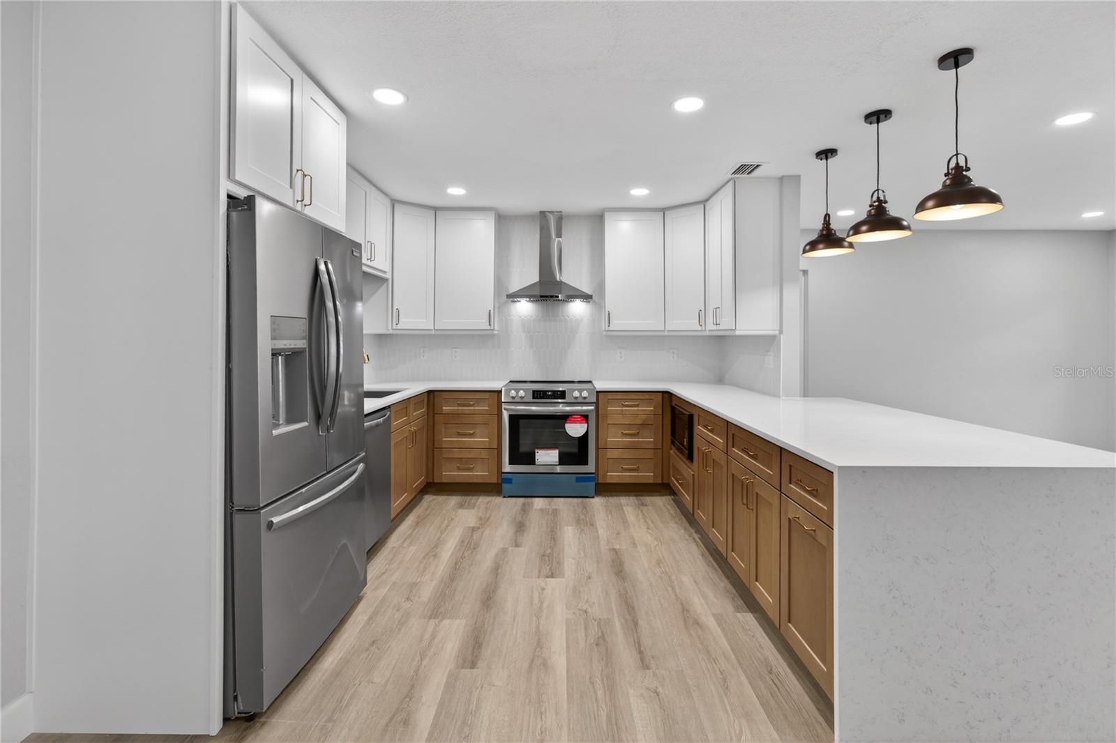 Image 10 of 39 For 2554 68th Avenue S