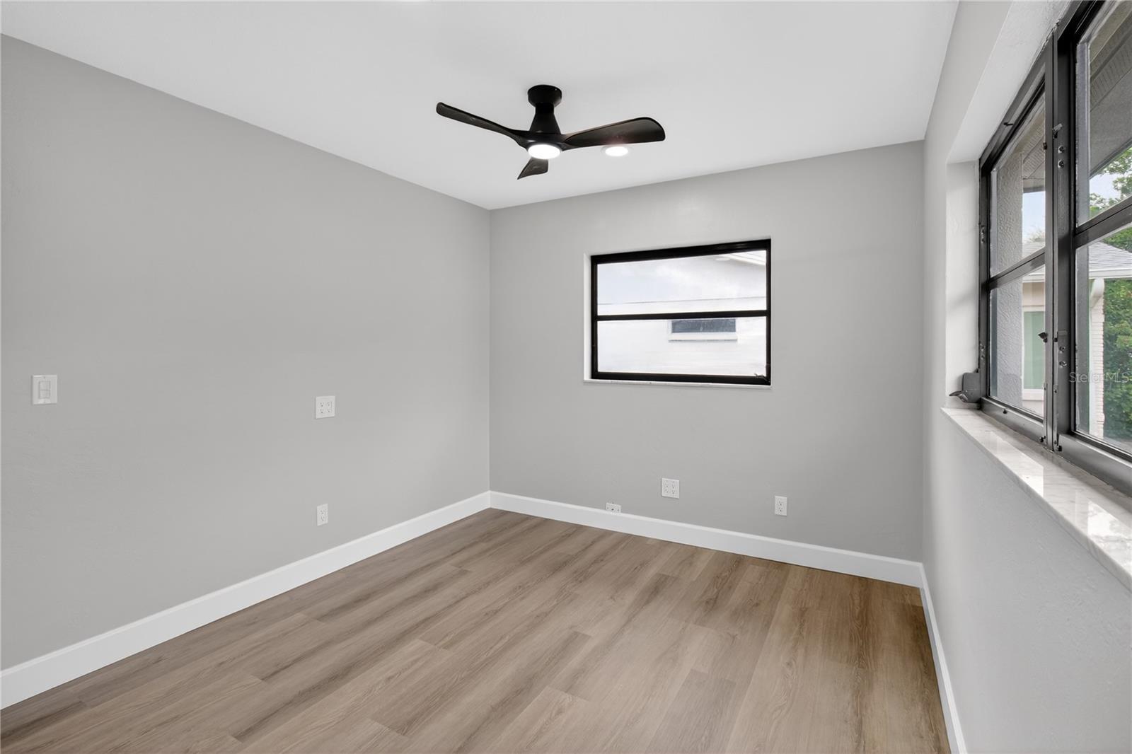 Image 18 of 39 For 2554 68th Avenue S