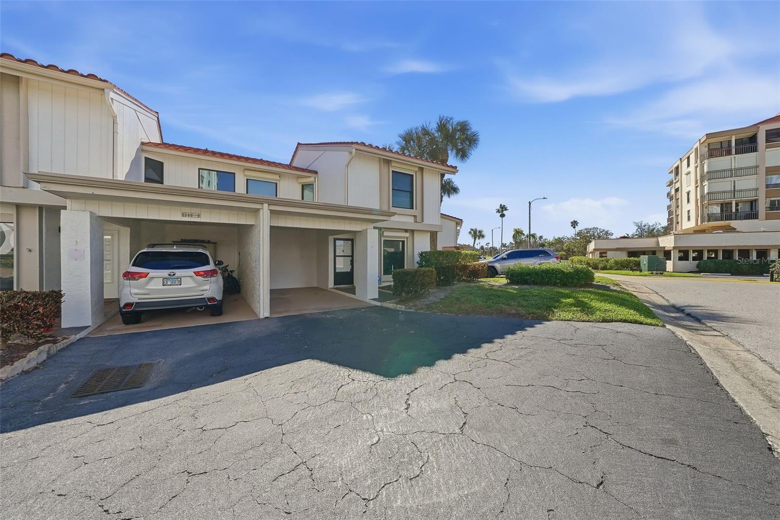 Image 7 of 38 For 6260 Sun Boulevard 4