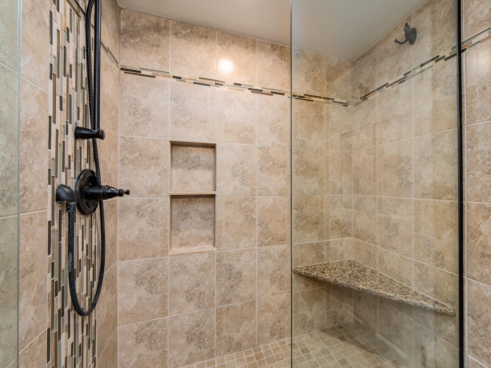 Image 23 of 40 For 1480 Gulf Boulevard 610